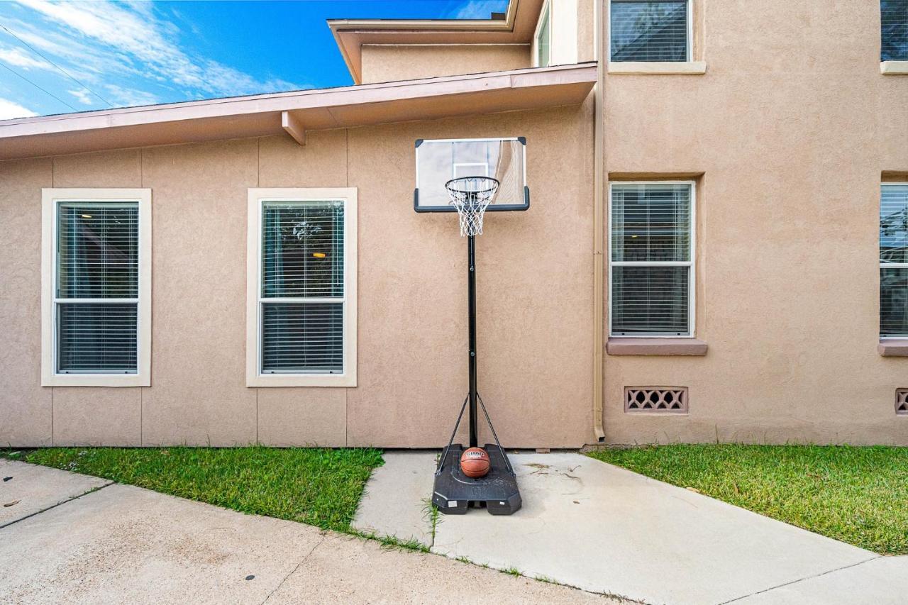 Nr Med Center, Dt, Midtown Game Sleep 16 Сasa de vacaciones Houston